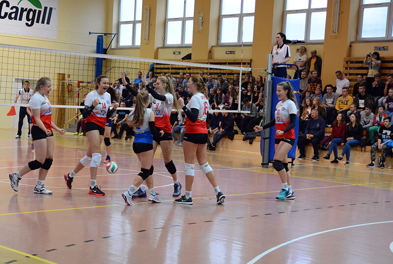 Drużyna SMS Police wygrywa w pierwszym meczu sezonu!