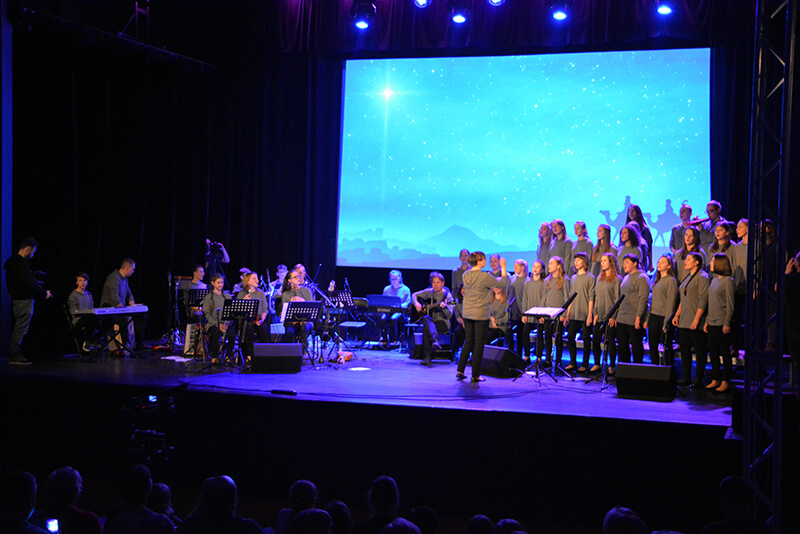 "Nadzieja uczy czekać"