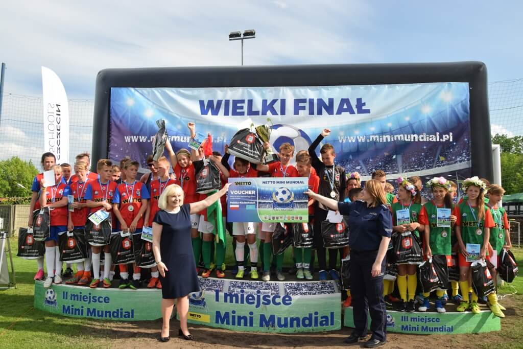 Drużyny z Powiatu Polickiego na podium w finale Netto MiniMundial 2017