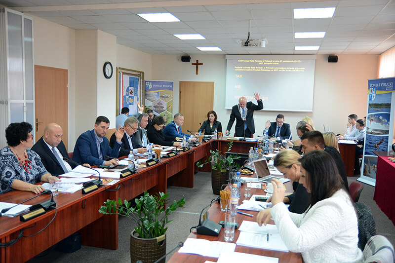 XXXIV sesja Rady Powiatu w Policach