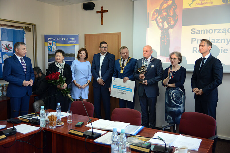 Powiat Policki Samorządem Przyjaznym Rodzinie