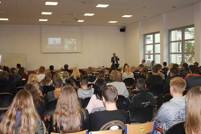 Niecodzienna lekcja historii