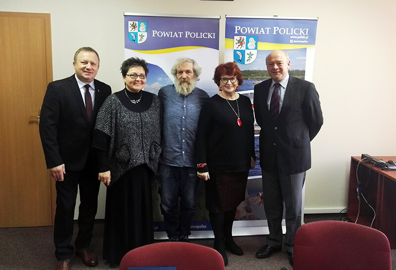 Olek Doba z wizytą w Starostwie Powiatowym