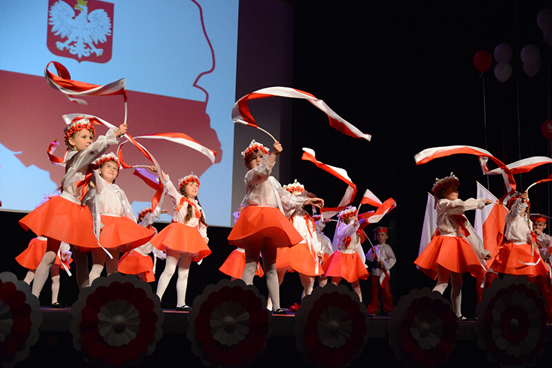 Przedszkolaki zatańczyły dla Niepodległej