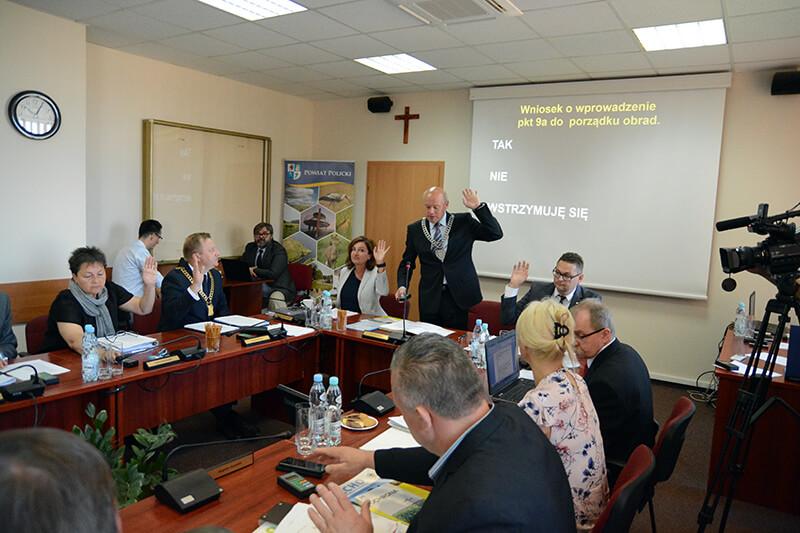 XLI sesja Rady Powiatu w Policach