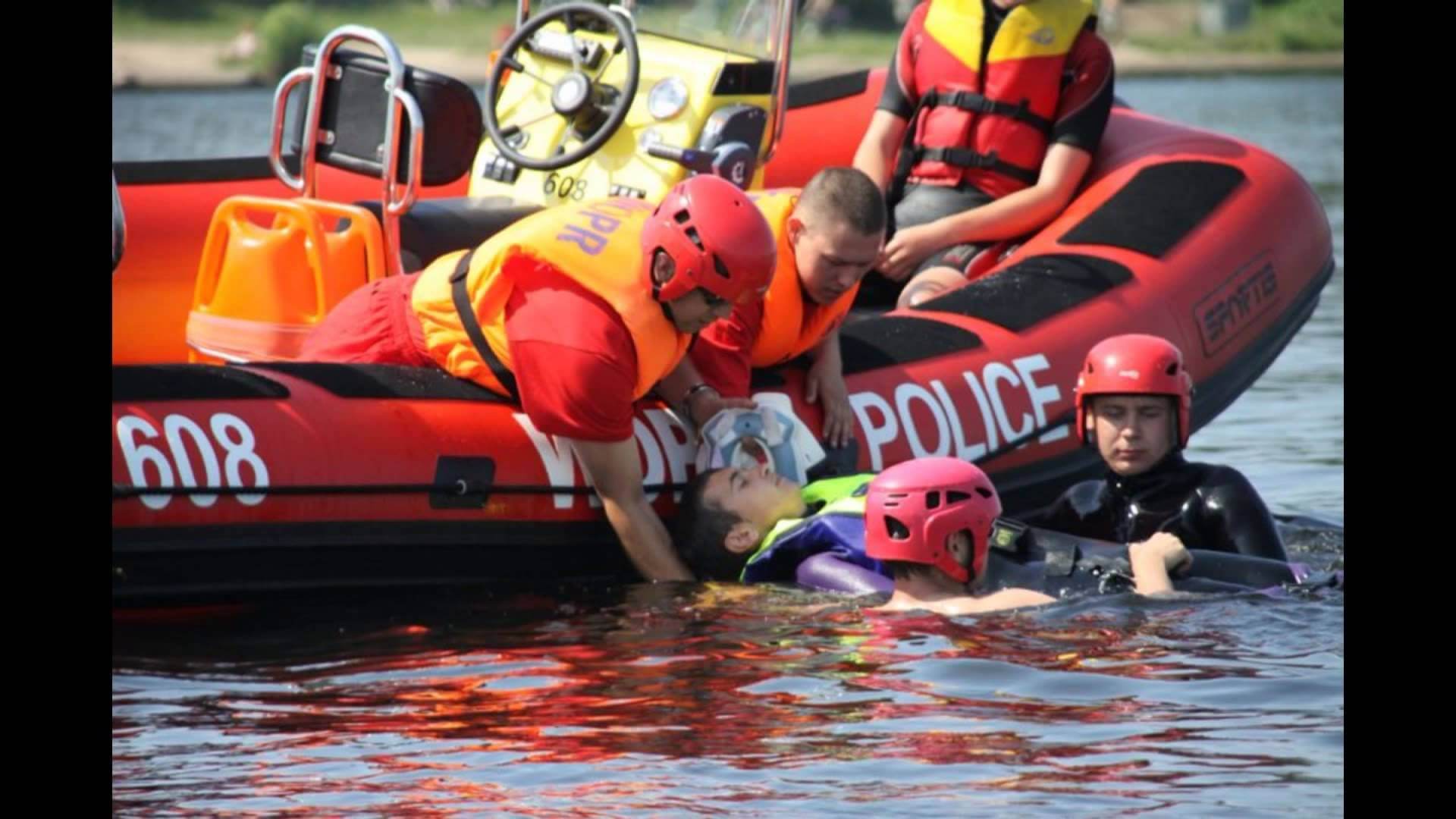 Bezpieczne wakacje od juniora do seniora - ZOBACZ FILM