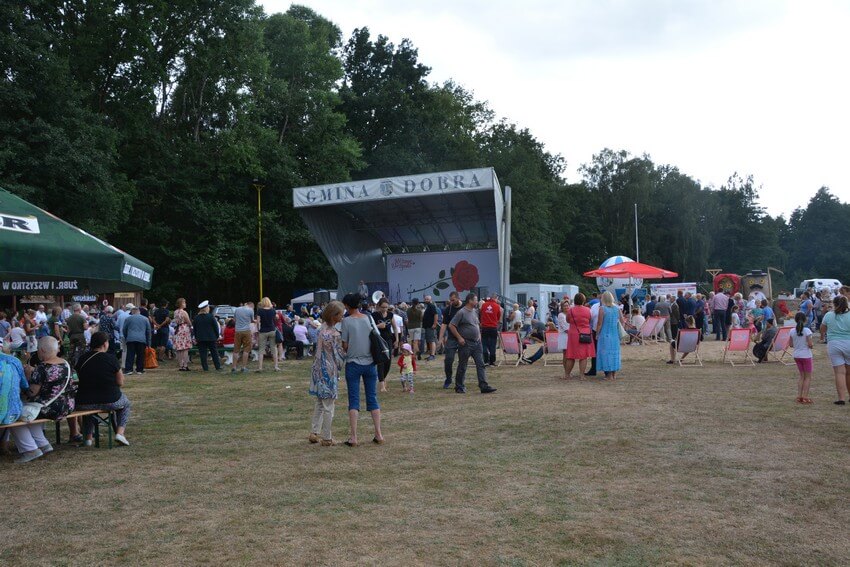 Różane Dożynki w Dobrej