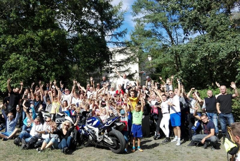 Motocykliści o Wielkich Sercach odwiedzili Dom Dziecka w Tanowie