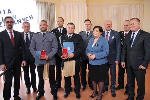 Postawa godna naśladowania- wręczenie medali