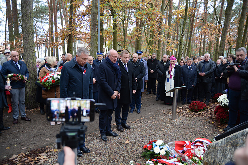 Odsłonięcie głazu pamięci poświęconego kard. Stefanowi Wyszyńskiemu