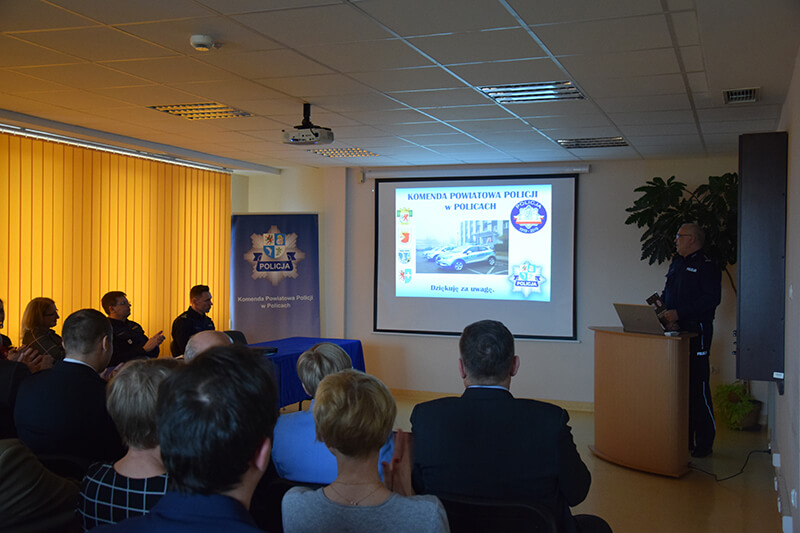 Odprawa roczna w Komendzie Powiatowej Policji w Policach