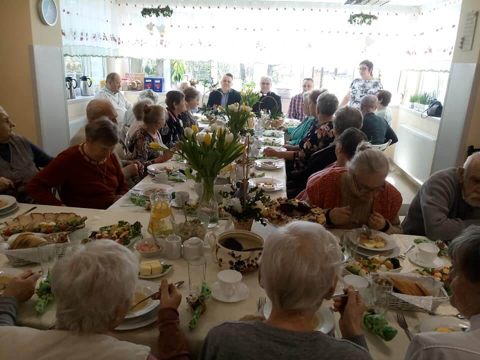 Spotkanie wielkanocne w Dziennym Domu Senior+