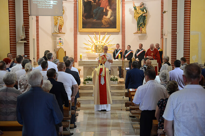 Wprowadzenie relikwii błogosławionego ks. Jerzego Popiełuszki