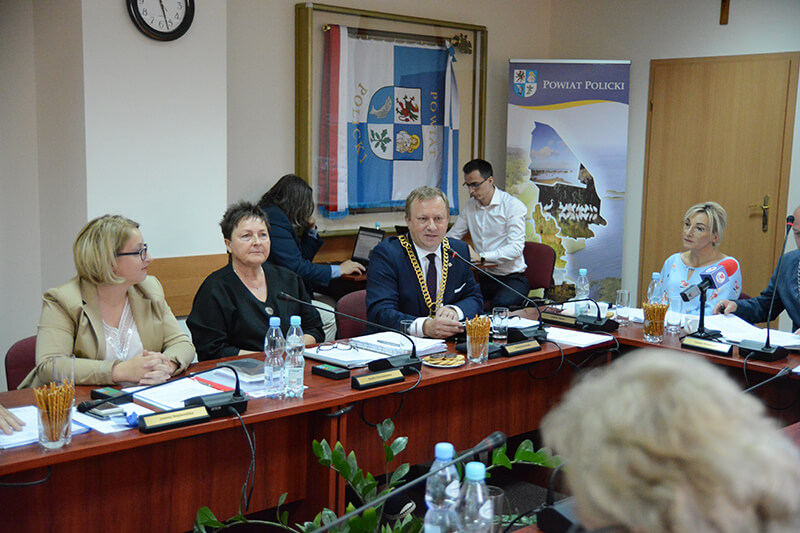 Zarząd Powiatu w Policach otrzymał absolutorium za 2018 rok