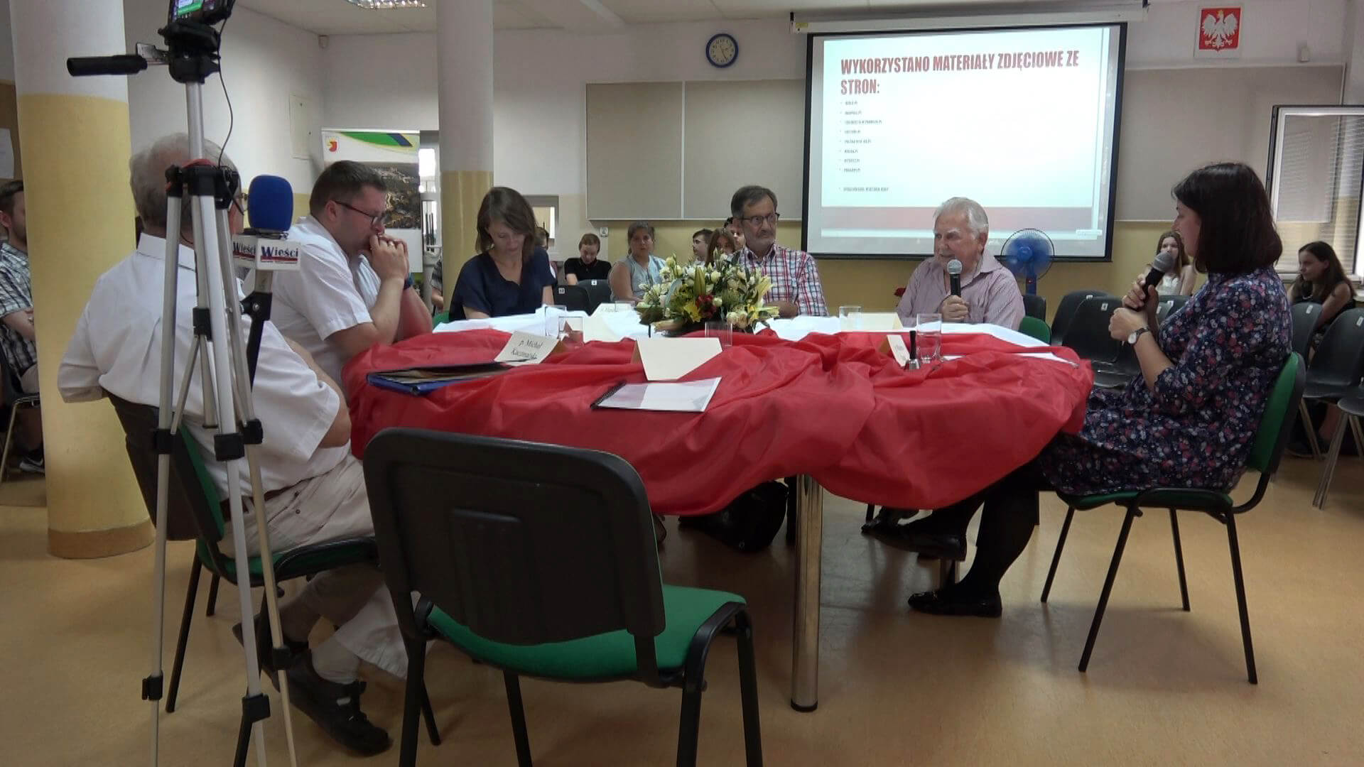 Debata "OKRĄGŁY STÓŁ 35 procent demokracji"