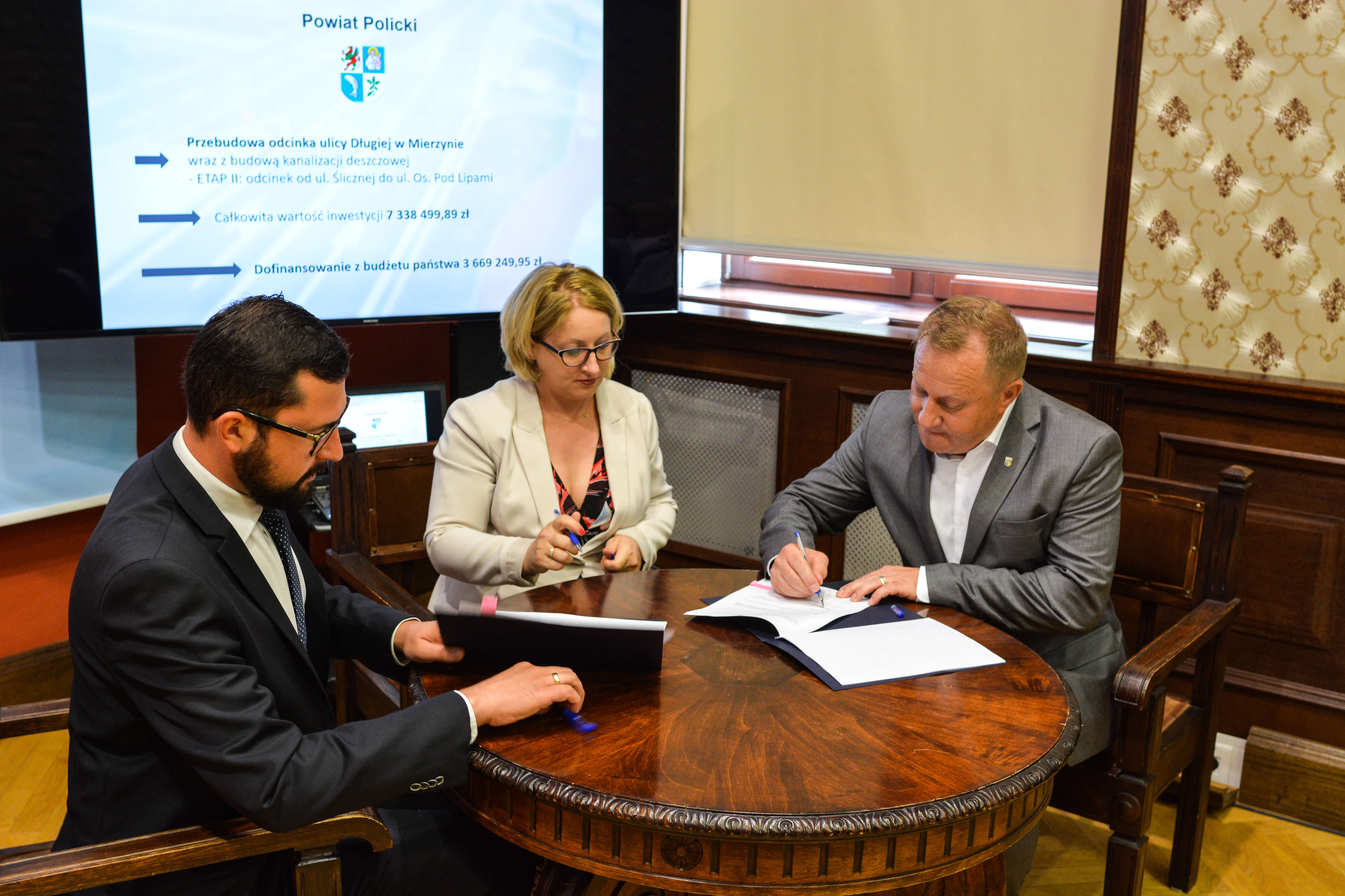 Podpisano umowę na dofinansowanie II etapu przebudowy ul. Długiej w Mierzynie