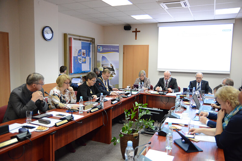 XIII sesja Rady Powiatu w Policach