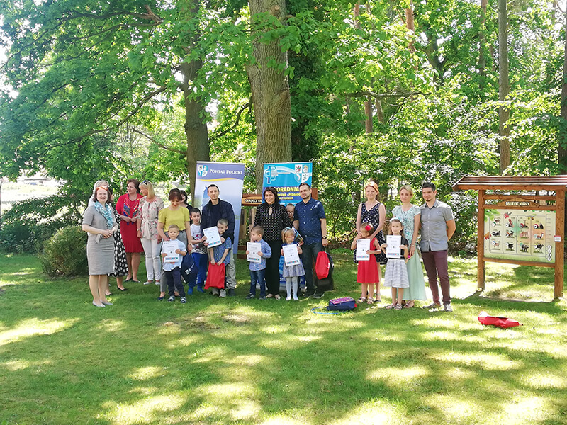 Wyniki XIII Konkursu    Wierszomania pod hasłem „Bawmy się wierszami – Ziemia przetrwa z nami”