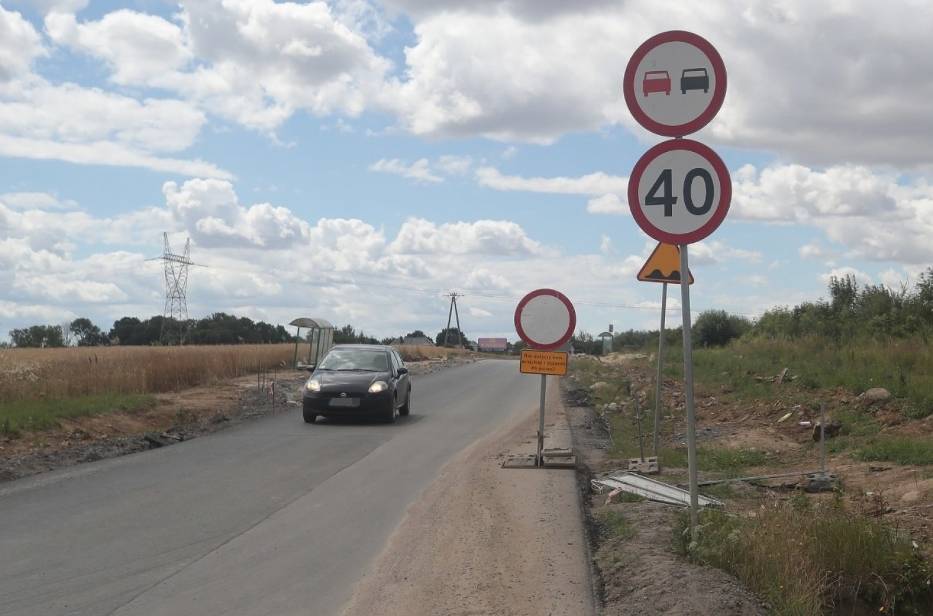 Przebudowa odcinka drogi nr 3923Z Szczecin - Warnik idzie zgodnie z planem