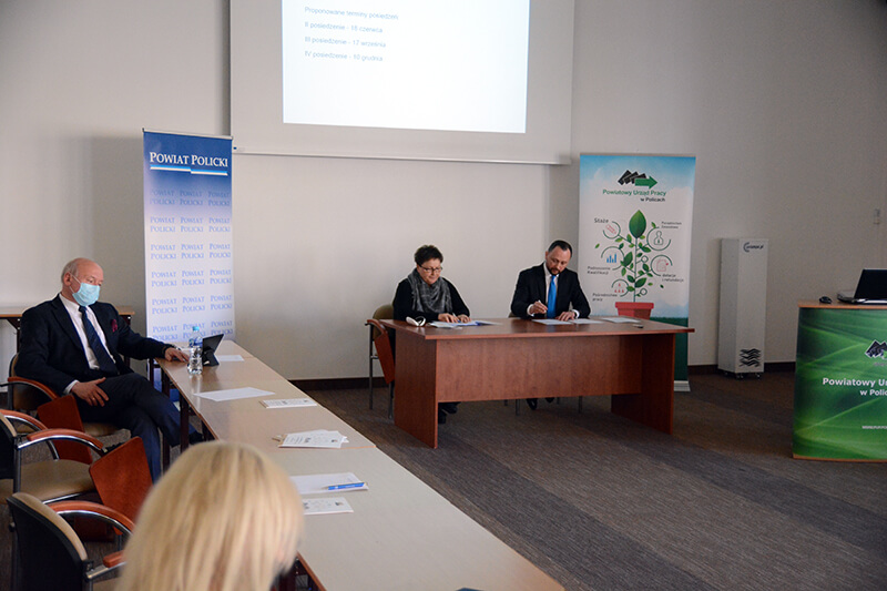 Inauguracyjne posiedzenie Powiatowej Rady Rynku Pracy w Policach
