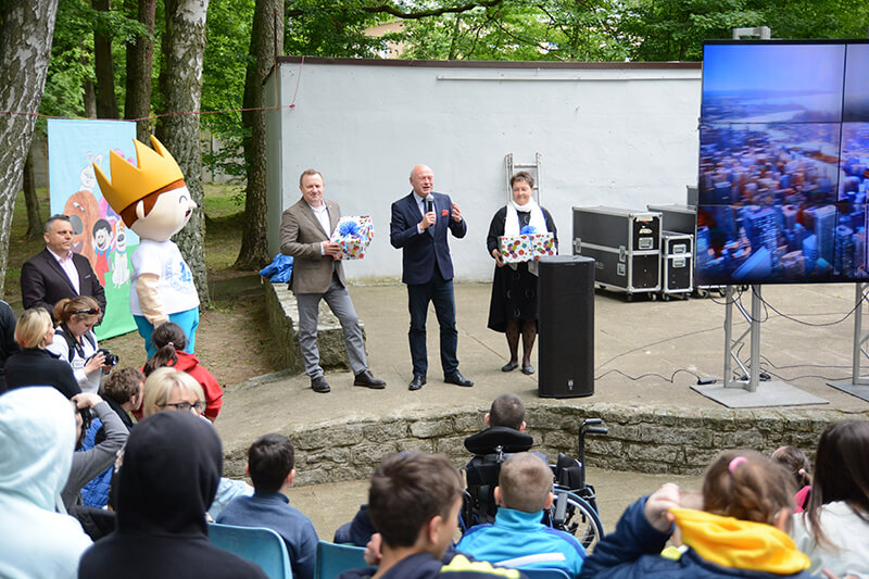 Dzień Dziecka w placówkach oświatowych Powiatu Polickiego