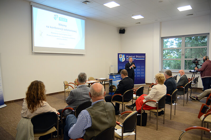 Konferencja szkoleniowa pod patronatem Starosty Polickiego