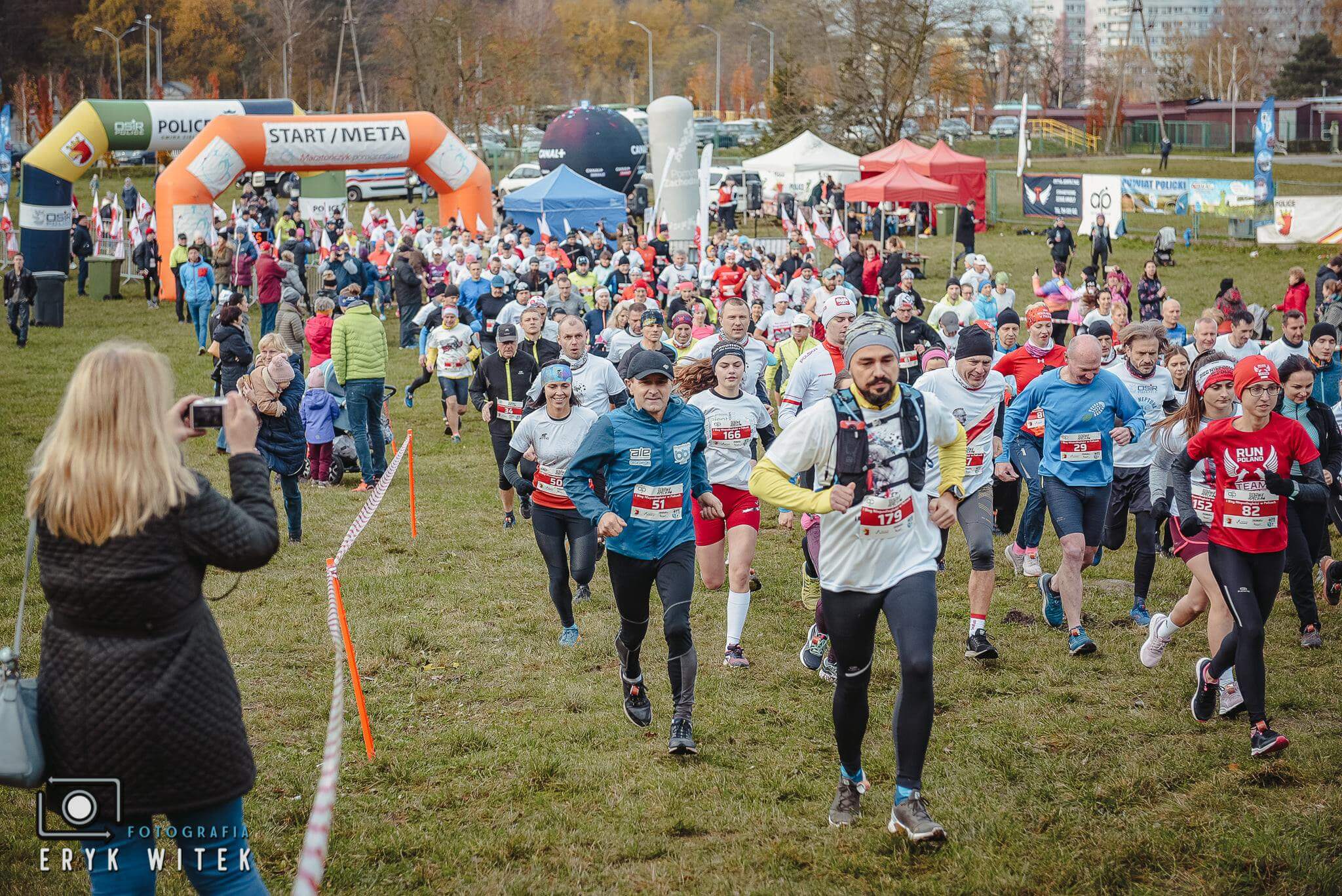 Bieg Niepodległościowy w Policach - Dębowa Dycha