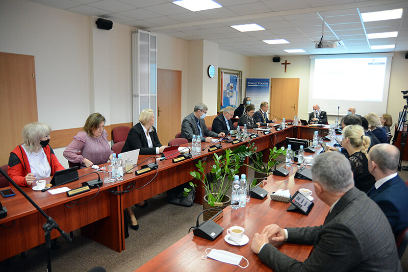 XXXV sesja Rady Powiatu w Policach