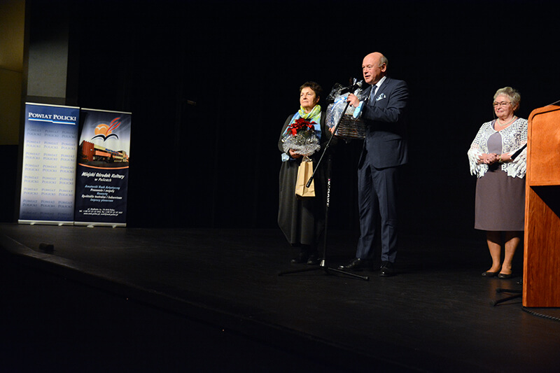 Spotkanie wigilijne w Polickim Uniwersytecie Trzeciego Wieku