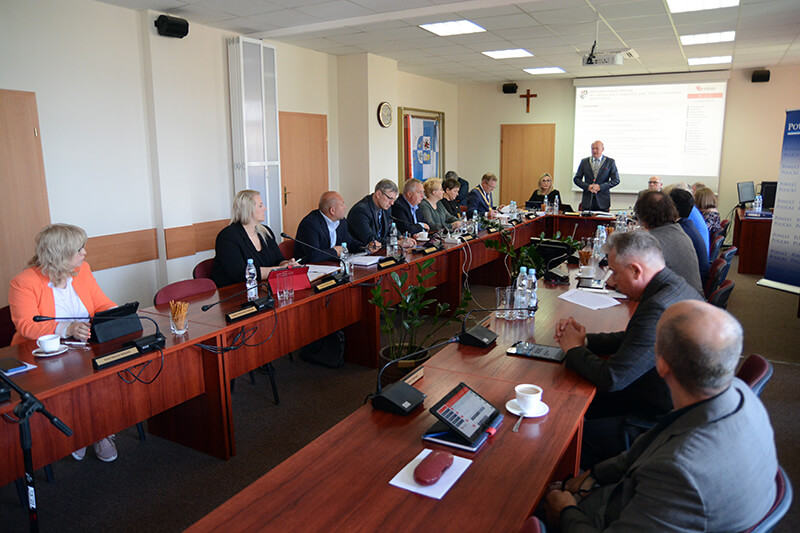 XLII sesja Rady Powiatu w Policach