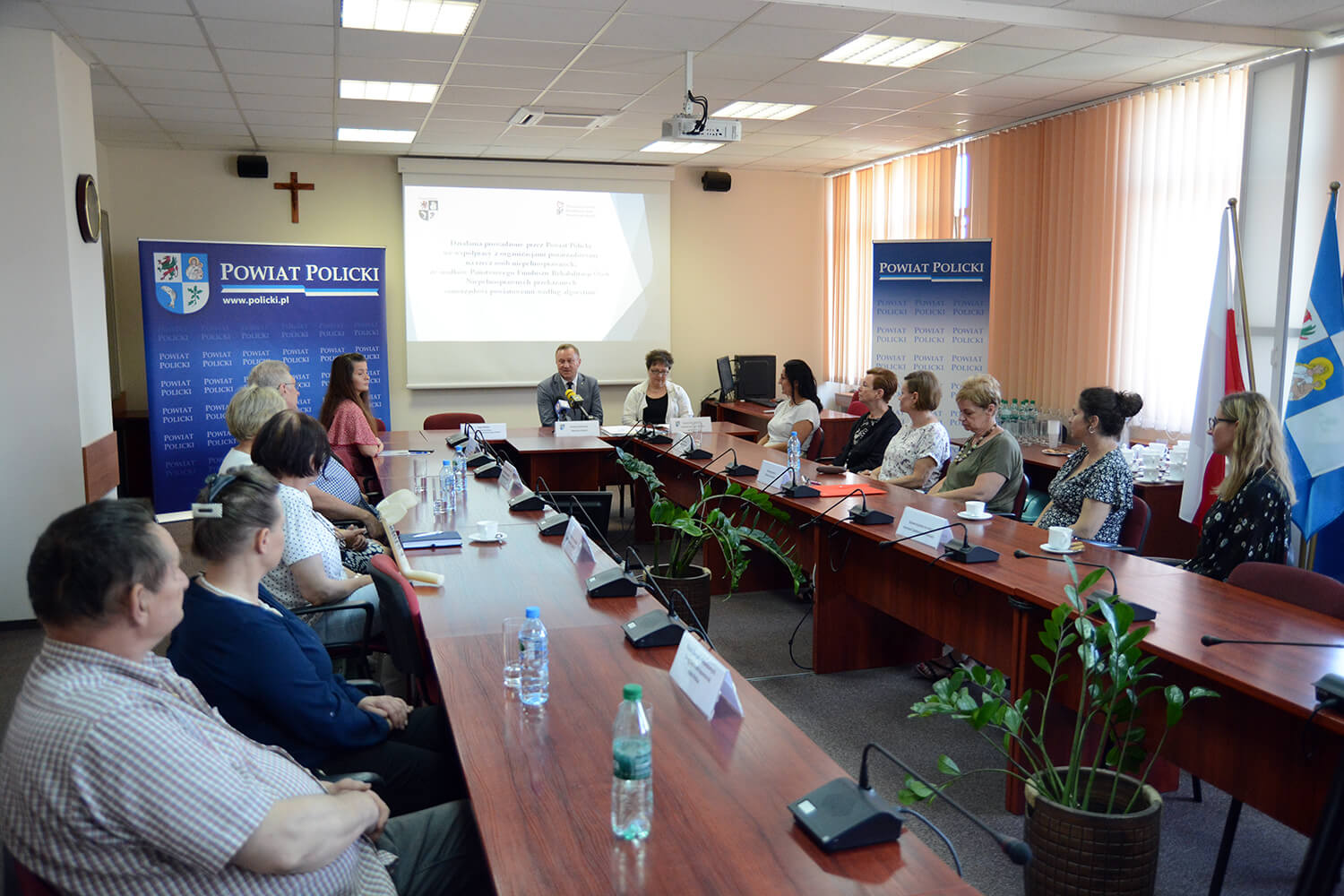 Podpisano umowy z organizacjami pozarządowymi na realizację zadań w zakresie rehabilitacji zawodowej i społecznej osób niepełnosprawnych