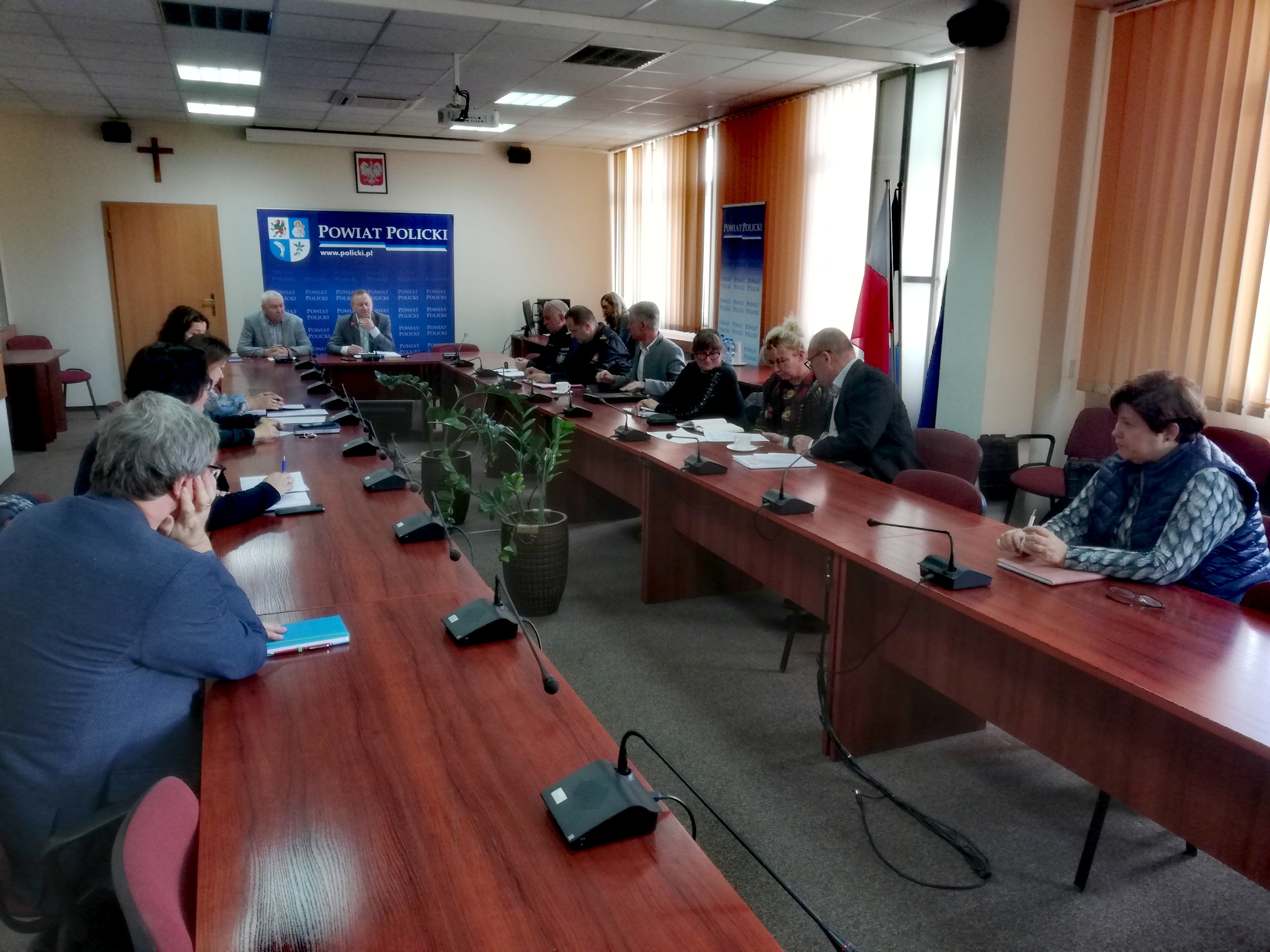 Posiedzenie Powiatowego Zespołu Zarządzania Kryzysowego w Policach