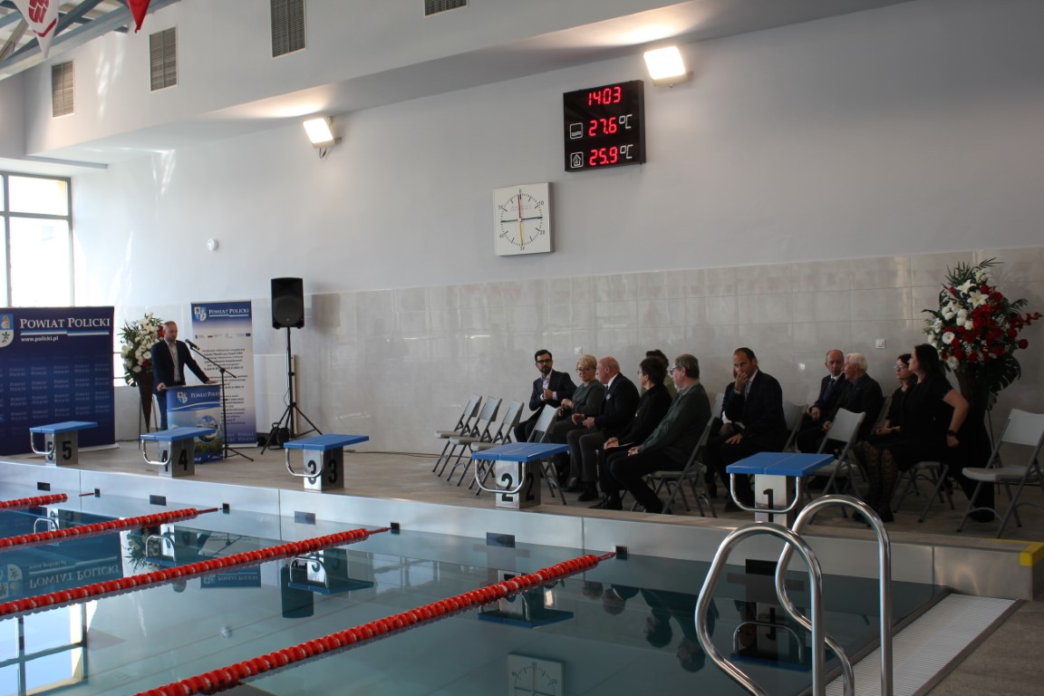 Oficjalne otwarcie pływalni Zespołu Szkół im. I. Łukasiewicza w Policach
