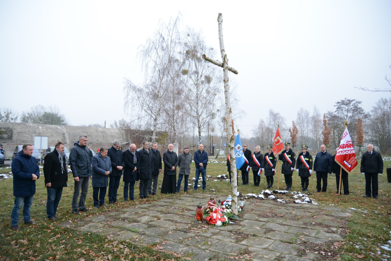 Pamięć ofiar Hydrierwerke Politz i modlitwa pod brzozowym krzyżem