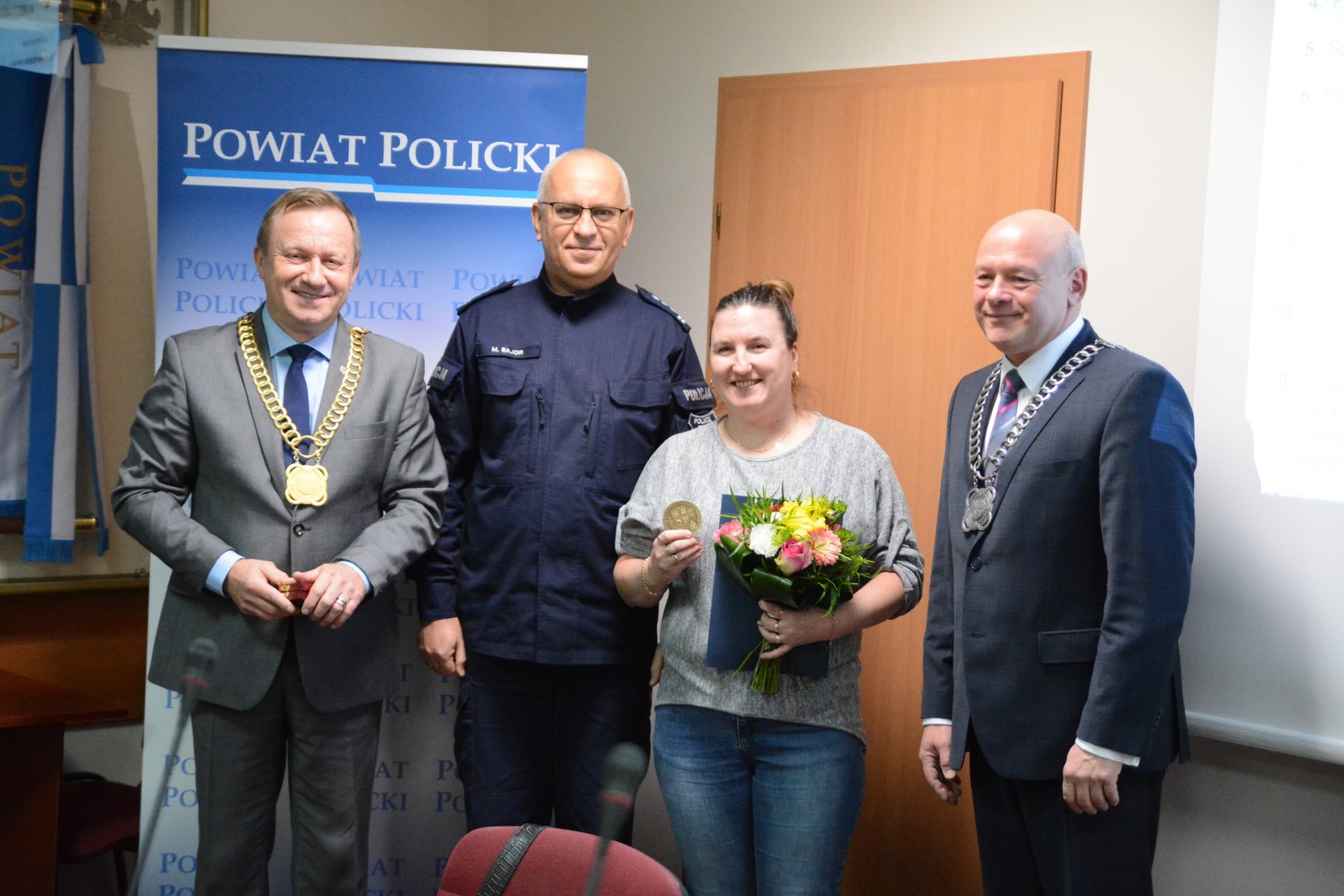 Przyznano kolejną nagrodę Starosty Polickiego "Postawa godna naśladowania"