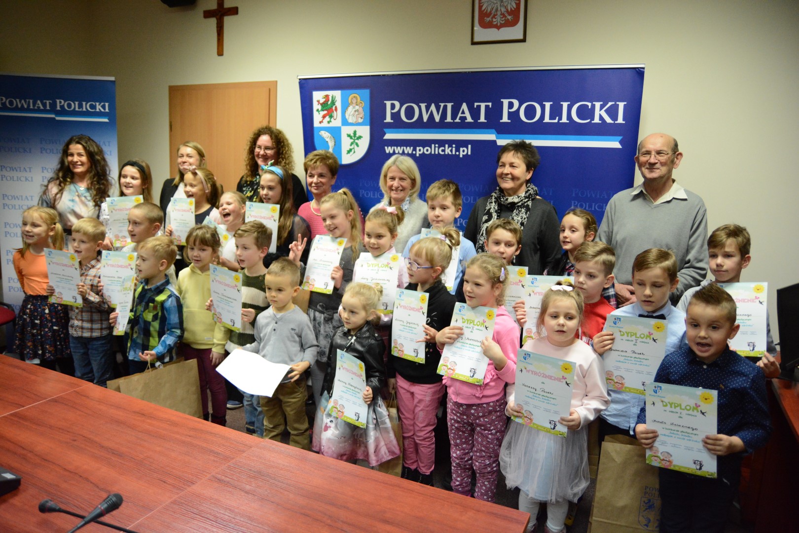 Wręczono nagrody w konkursie „Babciu, Dziadku zadbajcie o swoje zdrówko”