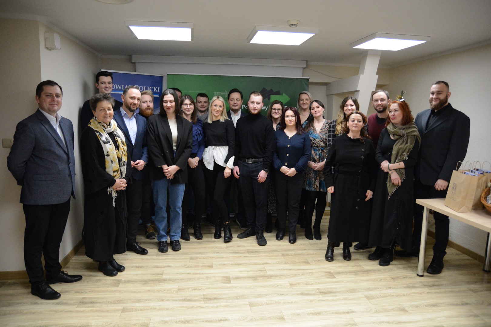 Wręczono umowy w czwartej edycji tegorocznego naboru na rozpoczęcie własnej działalności gospodarczej