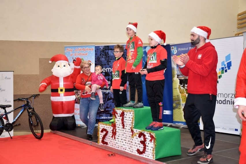X edycja Biegu Mikołajkowego w Policach