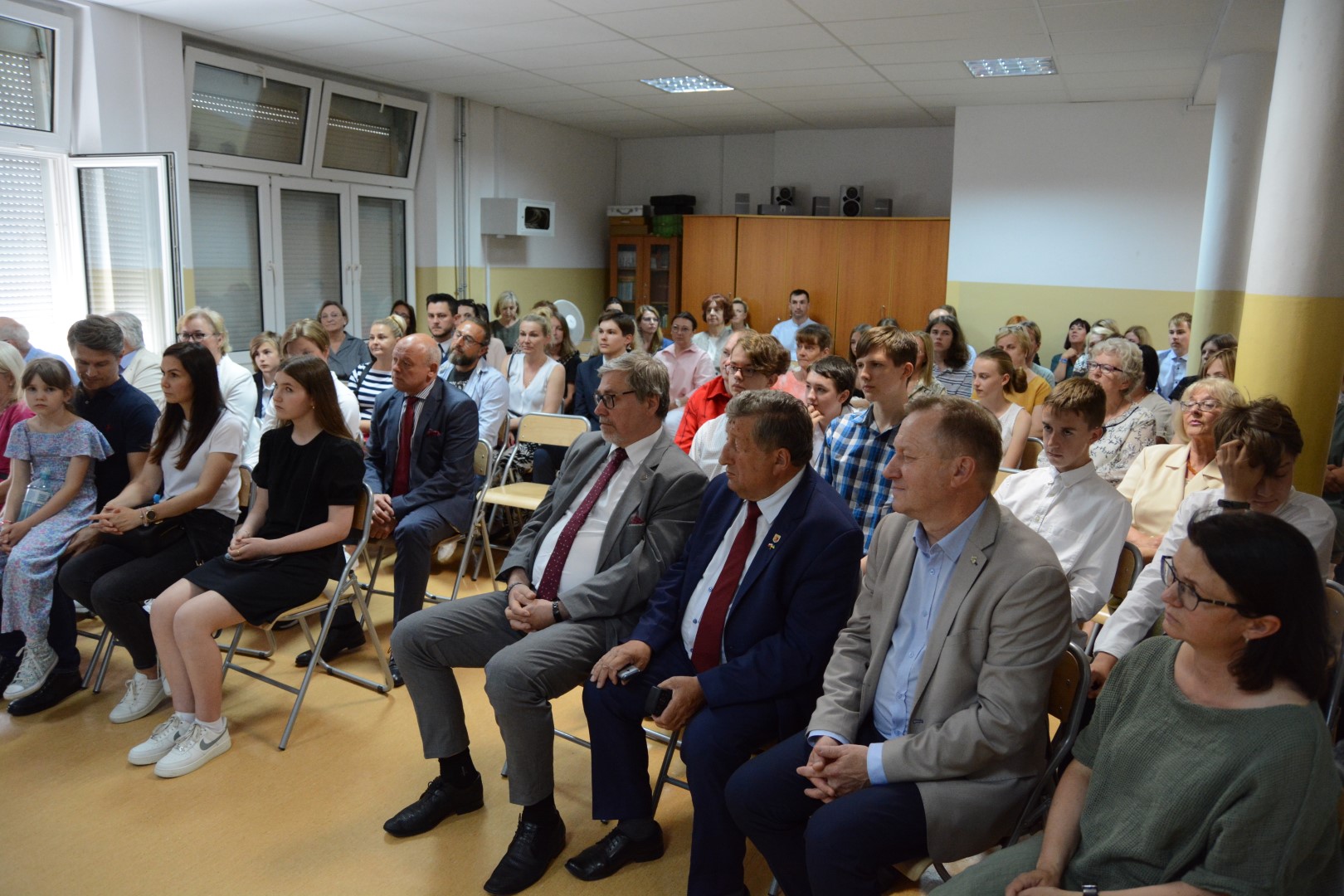 Wręczono nagrody laureatom konkursów przedmiotowych w Gminie Police