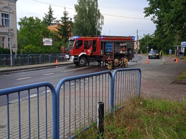 Pożar wiaduktu na ul. Asfaltowej - utrudnienia w całych Policach
