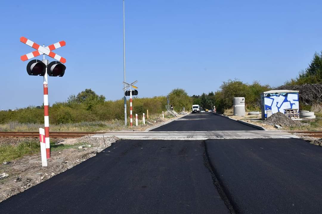 Prace na drodze w Będargowie