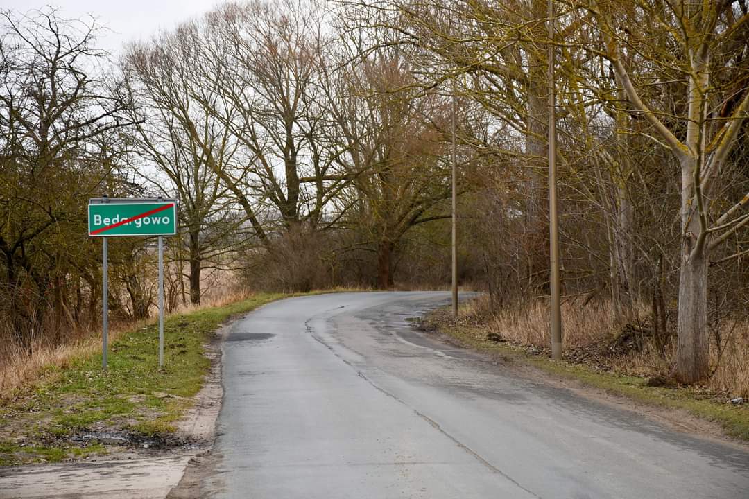Utwardzimy pobocze na drodze pomiędzy Warzymicami a Będargowem