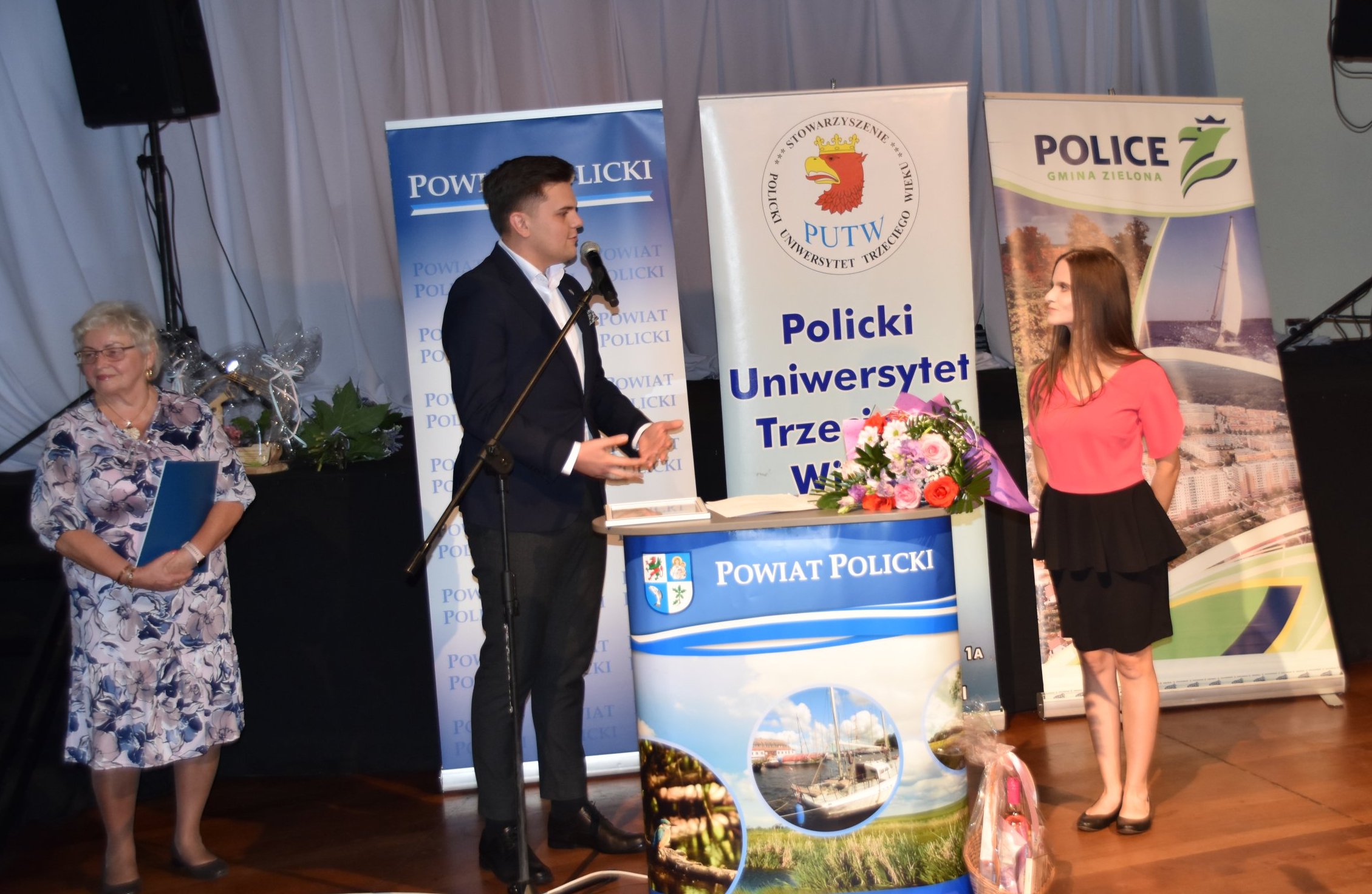 Chór Kameralny Polickiego Uniwersytetu Trzeciego Wieku ma już 15 lat