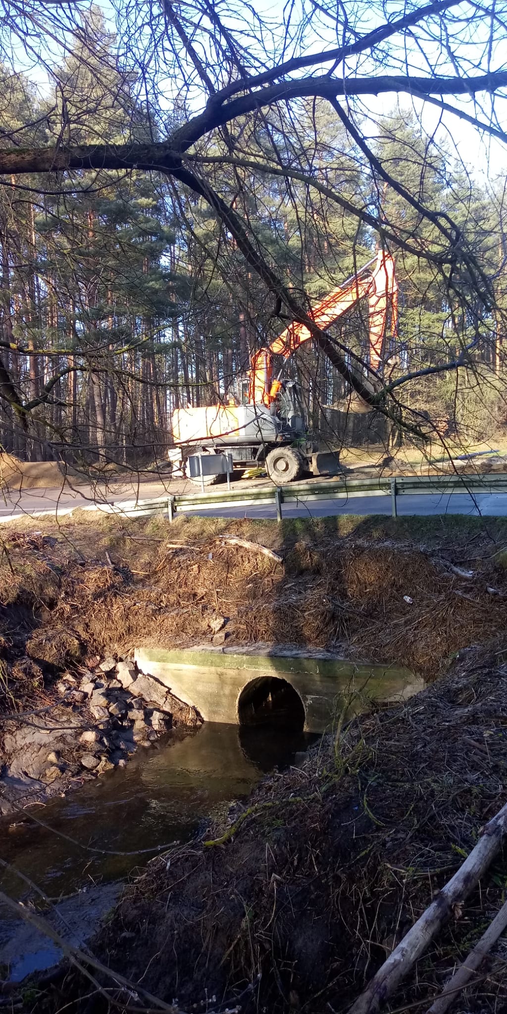Przepust w Gminie Dobra udrożniony