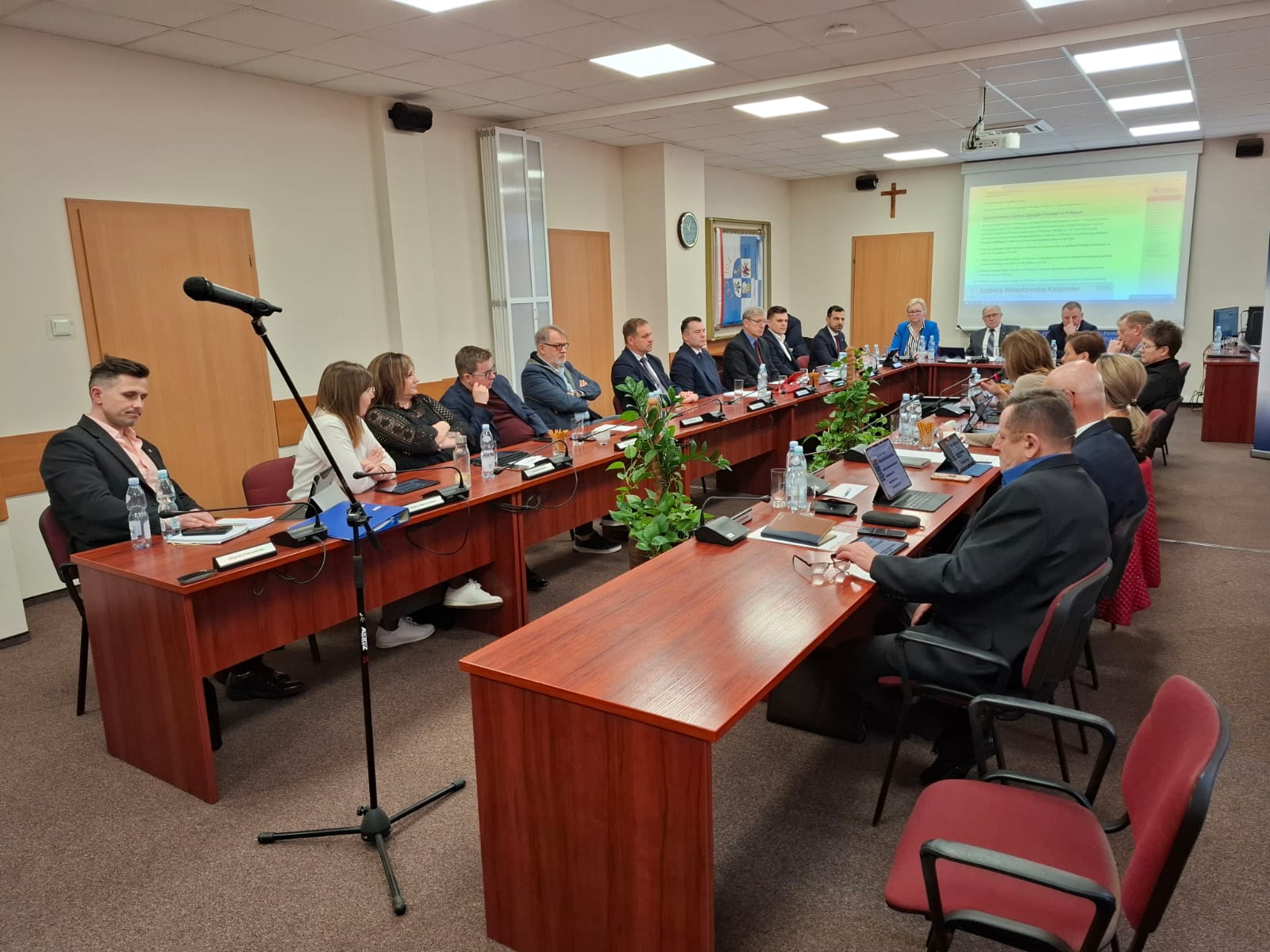 Zakończyła się IX sesja Rady Powiatu w Policach