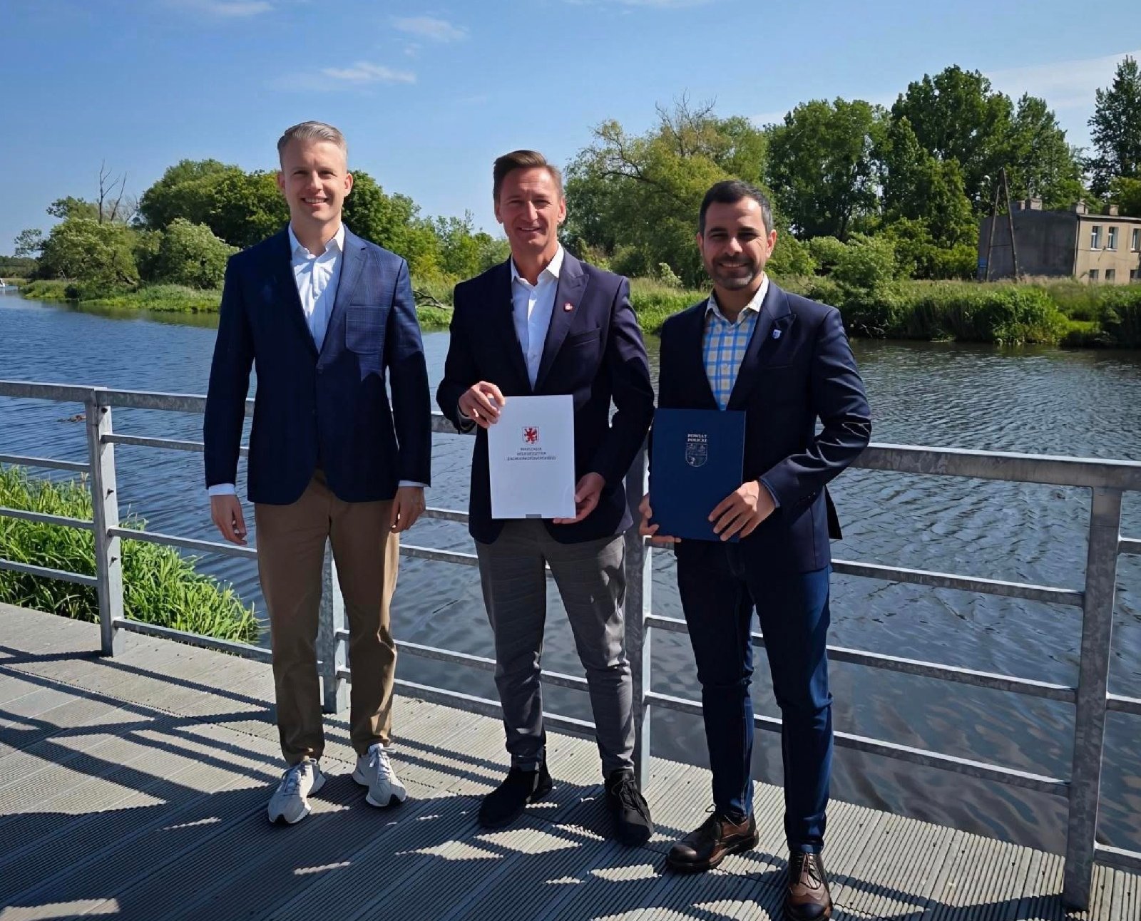 Dotacja w wysokości 100 tysięcy złotych  dla Powiatu Polickiego na Samorządowy Szlak Wodny