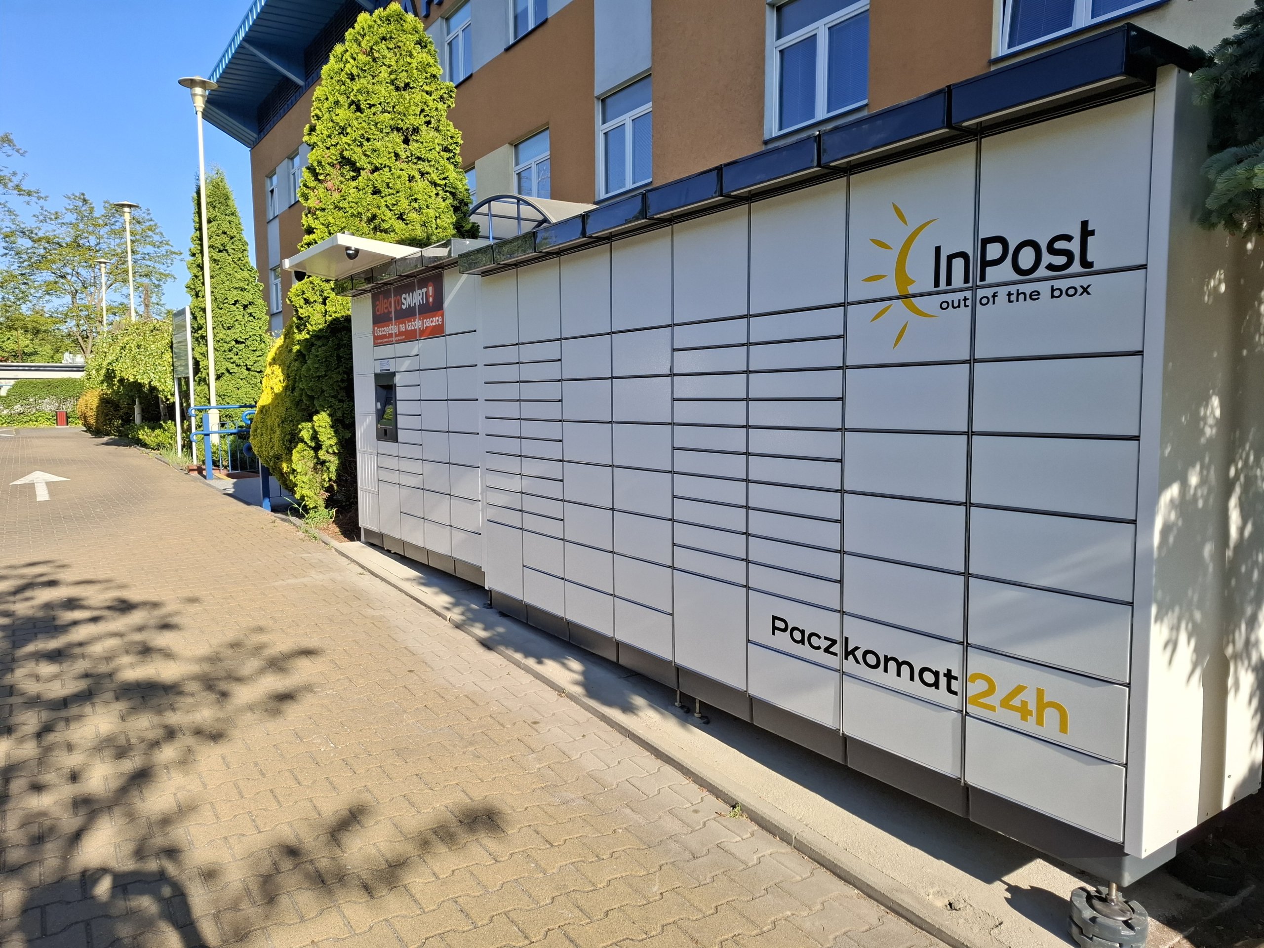 Paczkomat „Urząd 24” stanął przy Starostwie Powiatowym w Policach