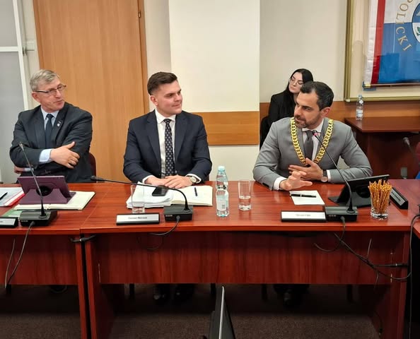 Zakończyła się XII sesja Rady Powiatu w Policach