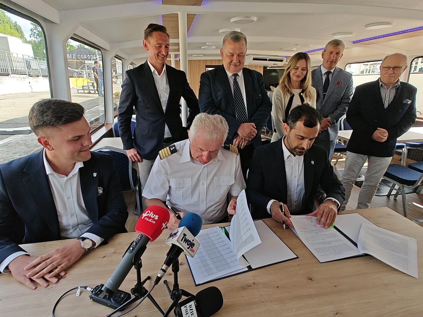 Samorządowy Szlak Wodny rusza! Umowa podpisana na pokładzie „Queen of Szczecin”