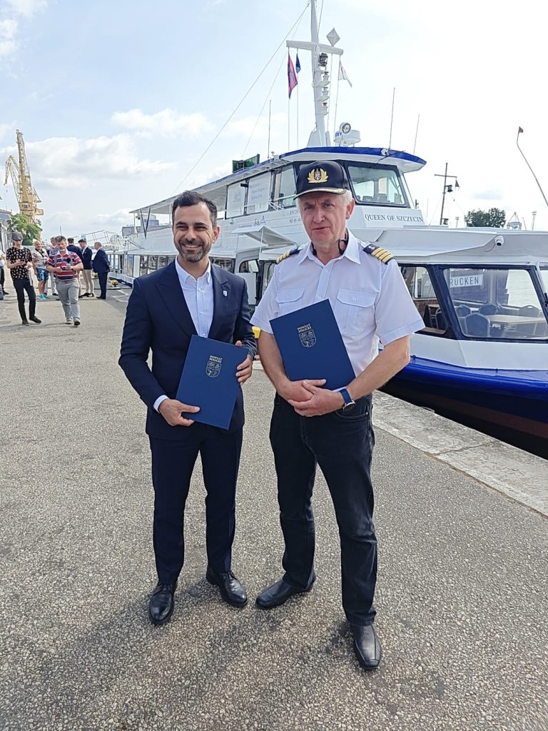 Samorządowy Szlak Wodny rusza! Umowa podpisana na pokładzie „Queen of Szczecin”